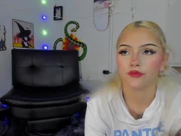 Blue_Dreamsx Chaturbate stream image from January 08, 2025