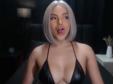 Heavenlytreataya Chaturbate stream image from January 08, 2025