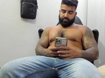 Leonidas_Murphyy Chaturbate stream image from January 08, 2025