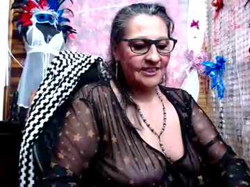 Merlyna_Goldens Chaturbate stream image from January 08, 2025