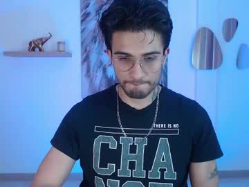 Yoshy_Man Chaturbate stream image from January 08, 2025