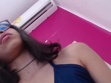 Nextdoor_Fantasy Chaturbate stream image from January 08, 2025