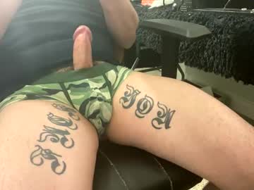 B8yb88m Chaturbate stream image from January 08, 2025