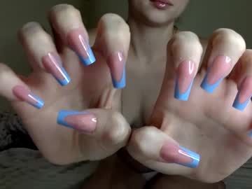 Barbiesbankroll Chaturbate stream image from January 08, 2025