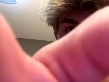 Bigskinnyboyshh Chaturbate stream image from January 08, 2025