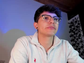 Moscov_ Chaturbate stream image from January 08, 2025
