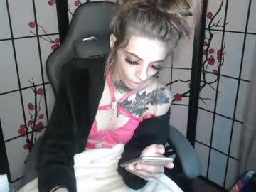K8x4u Chaturbate stream image from January 08, 2025