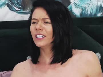 Taniyagrey Chaturbate stream image from January 08, 2025