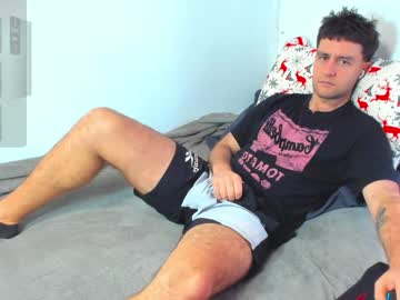 Honestandrew Chaturbate stream image from January 08, 2025