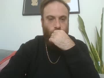Nudistbestfriends Chaturbate stream image from January 08, 2025