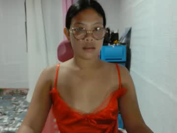 Prettyoliviax Chaturbate stream image from January 08, 2025