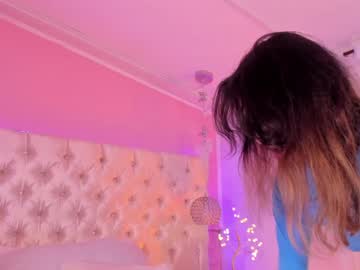 Sofly_S Chaturbate stream image from January 08, 2025