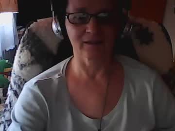 Hellenmarie Chaturbate stream image from January 08, 2025