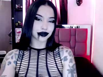 Emearld_Black Chaturbate stream image from January 08, 2025