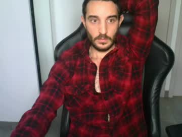 Lah19 Chaturbate stream image from January 08, 2025