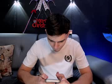 Lucca_Miller Chaturbate stream image from January 08, 2025