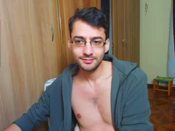 Hungeddy Chaturbate stream image from January 08, 2025