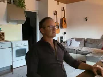Papa_Show Chaturbate stream image from January 08, 2025