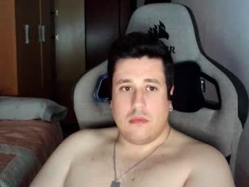 Pollito_95 Chaturbate stream image from January 08, 2025
