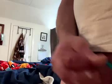 Droppingloads82 Chaturbate stream image from January 08, 2025