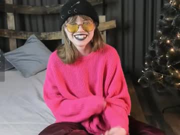 Ethalgrundy Chaturbate stream image from January 08, 2025
