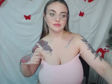 Liliaterenzi_ Chaturbate stream image from January 08, 2025