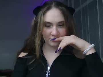 Lilyshade Chaturbate stream image from January 08, 2025