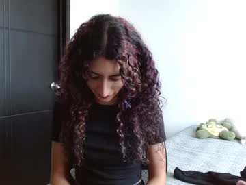 Malitamuymal22 Chaturbate stream image from January 08, 2025