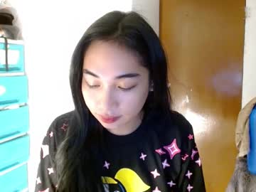 Sweetlilly_18 Chaturbate stream image from January 08, 2025