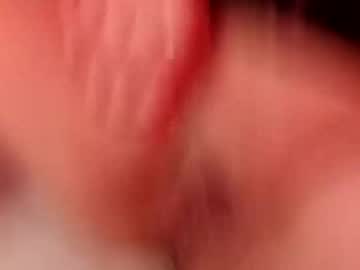 Twolips76059 Chaturbate stream image from January 08, 2025