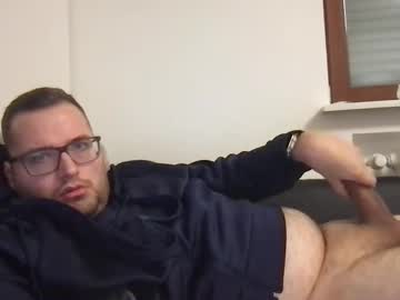 Bobbele94 Chaturbate stream image from January 08, 2025