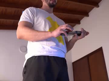Ilovethegym1 Chaturbate stream image from January 08, 2025