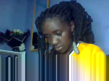 Queen_Mahya Chaturbate stream image from January 08, 2025