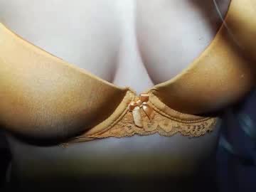 Zixuan___ Chaturbate stream image from January 08, 2025