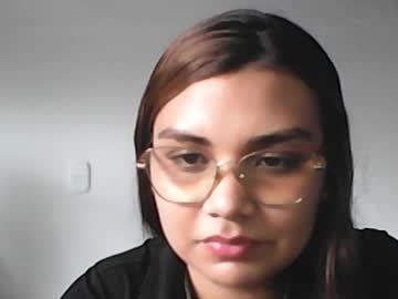 Brunette_Dan Chaturbate stream image from January 08, 2025