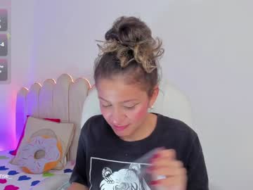 Candase_ Chaturbate stream image from January 08, 2025
