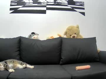 Lissa_Chriss Chaturbate stream image from January 08, 2025