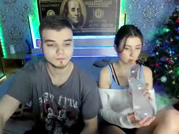 Vikki_And_George Chaturbate stream image from January 08, 2025