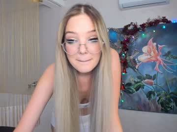 Bloomingheart Chaturbate stream image from January 08, 2025