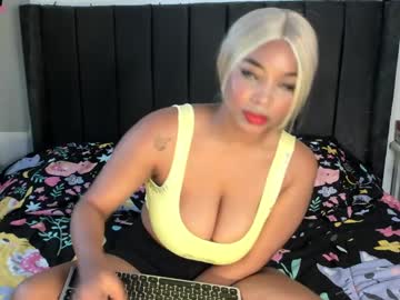 Kyliewhiteboobs stream image from January 08, 2025