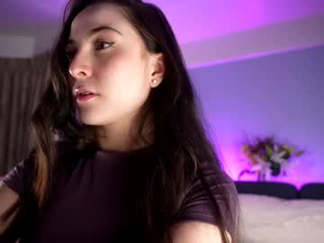 Littlee33 Chaturbate stream image from January 08, 2025