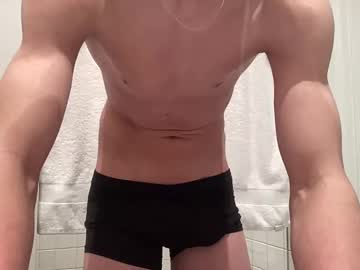 Hungdane18 Chaturbate stream image from January 08, 2025