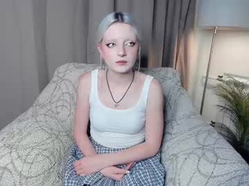 Gloss_In_Rose Chaturbate stream image from January 08, 2025