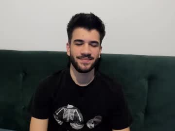 Jeremyscharm Chaturbate stream image from January 08, 2025