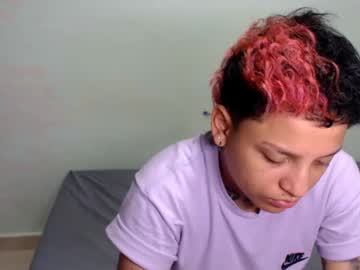 Lyndamoy Chaturbate stream image from January 08, 2025