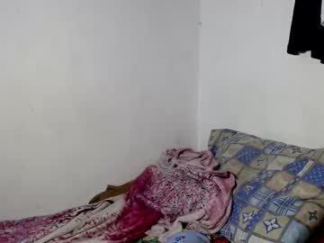 Wildwetxsandra Chaturbate stream image from January 08, 2025