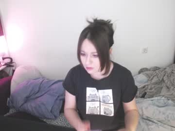 Eviecuster Chaturbate stream image from January 09, 2025