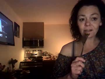 Canadiannancouple Chaturbate stream image from January 09, 2025