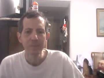 Lucianoaxel Chaturbate stream image from January 09, 2025
