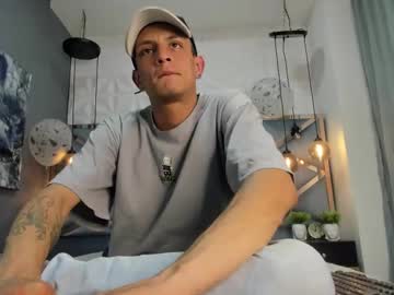 Andrewcooper1 Chaturbate stream image from January 09, 2025